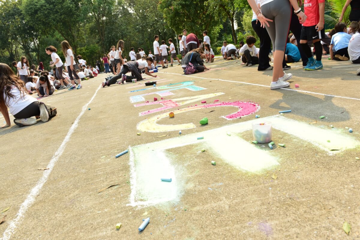 revistaecosdapaz.com - Escolas públicas e privadas abraçam projetos que promovem integração com a comunidade  e uma cultura de paz