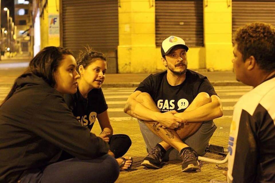 revistaecosdapaz.com - Moradores em situação de rua de São Paulo ganharão lavanderia